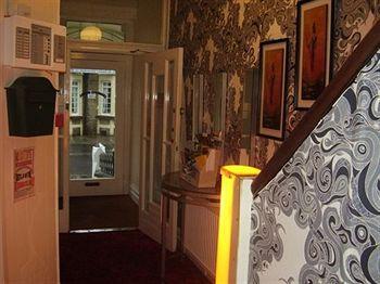 Jesmond 2* Blackpool